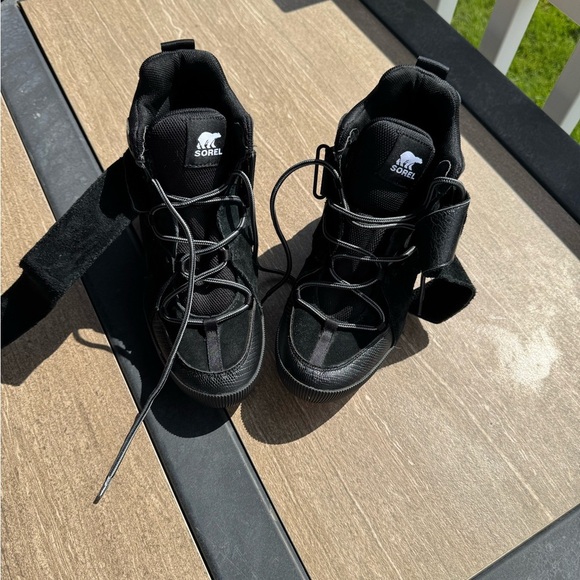 Women’s Out and About Sorel sneakers - Picture 6 of 8